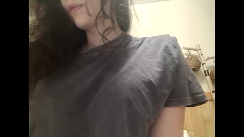 Snapshot of bouncyqueenmajesty chatting on September 2025 11:58:01 AM Bouncy Queen Majesty online show from September 2025 11:58:01 AM