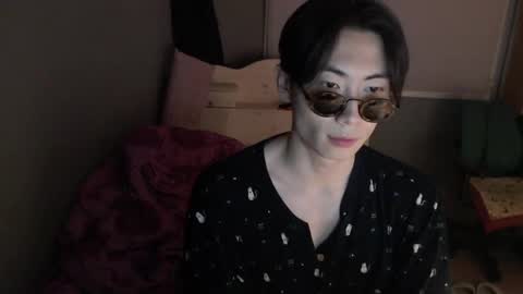 boxman556990 online show from March 2025 10:42:01 PM