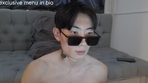 boxman556990 online show from November 2025 02:33:01 AM