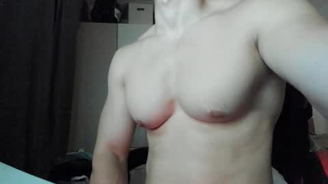 boy_boy22 online show from September 2025 07:13:02 PM