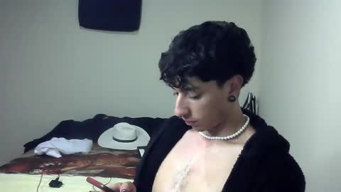 Boy Astro online show from December 2024 04:12:01 AM