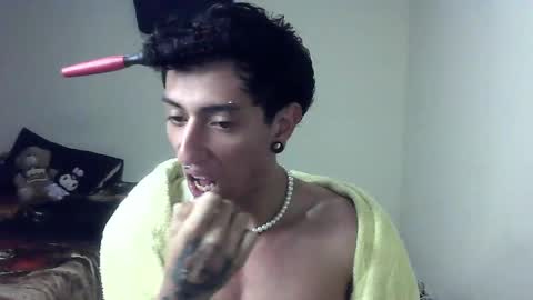 Boy Astro online show from December 2024 12:03:02 AM