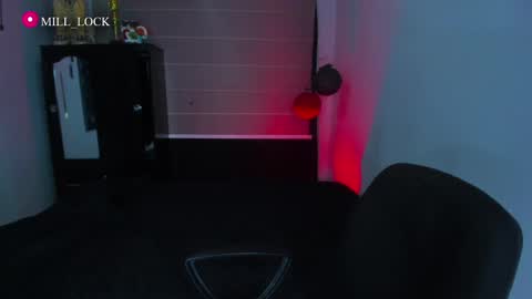 boy_nauthy online show from December 2024 06:59:02 AM