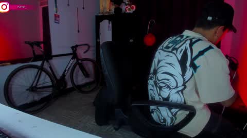 boy_nauthy online show from February 2025 05:40:02 AM