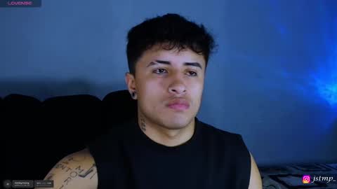 boy_nauthy online show from November 2025 06:53:01 PM