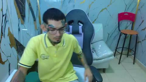 Snapshot of boy_tatto77 chatting on May 2026 11:48:02 AM boy_tatto77 online show from May 2026 11:48:02 AM
