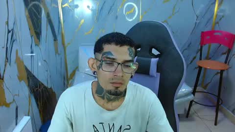 Snapshot of boy_tatto77 chatting on May 2026 11:28:01 AM boy_tatto77 online show from May 2026 11:28:01 AM