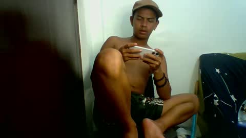 Snapshot of boyax16 chatting on December 2024 10:05:02 PM boyax16 online show from December 2024 10:05:02 PM