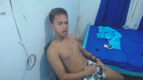 Snapshot of boyax16 chatting on January 2025 08:35:01 PM boyax16 online show from January 2025 08:35:01 PM