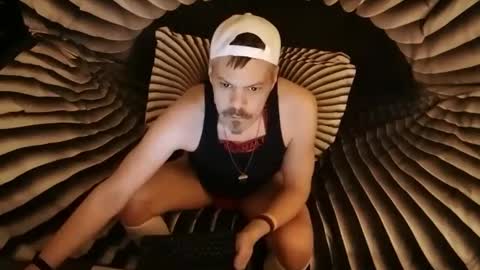 Snapshot of boyblond36 chatting on January 2025 04:21:01 AM Slutty Stud online show from January 2025 04:21:01 AM