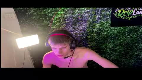 Snapshot of boyblondhetero chatting on February 2026 04:00:02 PM boyblondhetero online show from February 2026 04:00:02 PM