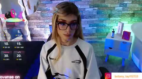 boyfox_tay online show from September 2025 03:41:02 AM