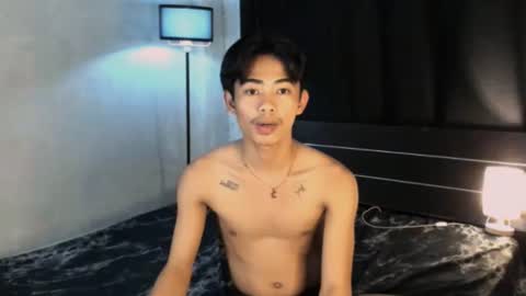 Snapshot of boynextdoor4ux chatting on March 2025 10:35:01 AM HI IM JAMES DONT FORGET GIVE ME THUMBS UP AND JOIN TO MY FANCLUB online show from March 2025 10:35:01 AM