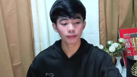 Snapshot of boynextdoor4ux chatting on October 2025 12:16:02 PM HI IM JAMES DONT FORGET GIVE ME THUMBS UP AND JOIN TO MY FANCLUB online show from October 2025 12:16:02 PM