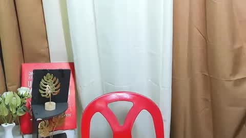 Snapshot of boynextdoor4ux chatting on October 2025 06:02:01 PM HI IM JAMES DONT FORGET GIVE ME THUMBS UP AND JOIN TO MY FANCLUB online show from October 2025 06:02:01 PM