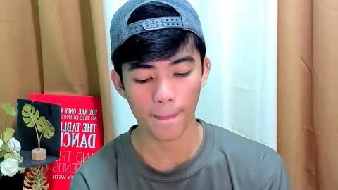 Snapshot of boynextdoor4ux chatting on November 2025 02:28:02 PM HI IM JAMES DONT FORGET GIVE ME THUMBS UP AND JOIN TO MY FANCLUB online show from November 2025 02:28:02 PM