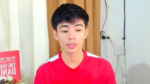 Snapshot of boynextdoor4ux chatting on December 2025 04:14:02 PM HI IM JAMES DONT FORGET GIVE ME THUMBS UP AND JOIN TO MY FANCLUB online show from December 2025 04:14:02 PM