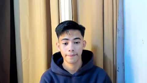 Snapshot of boynextdoor4ux chatting on February 2026 06:43:02 AM HI IM JAMES DONT FORGET GIVE ME THUMBS UP AND JOIN TO MY FANCLUB online show from February 2026 06:43:02 AM