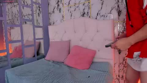 Axel  Chris online show from November 2025 01:12:02 PM