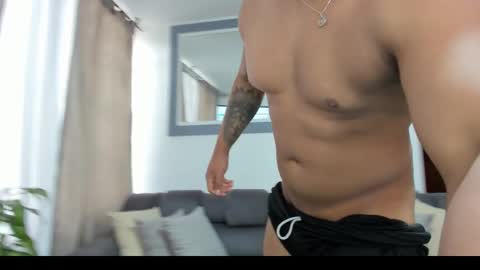 Snapshot of boys_blackandwhite chatting on January 2025 05:02:02 PM boys_blackandwhite online show from January 2025 05:02:02 PM