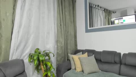 Snapshot of boys_blackandwhite chatting on March 2025 12:00:02 AM boys_blackandwhite online show from March 2025 12:00:02 AM