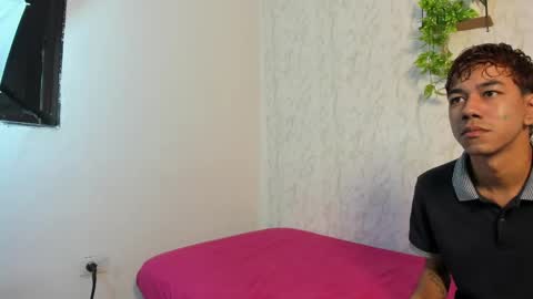 ALEX - TAYLER  -MIKE online show from April 2026 01:14:01 AM