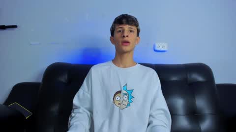 Snapshot of boysweet_boys chatting on February 2025 08:57:01 PM Paul and Max online show from February 2025 08:57:01 PM