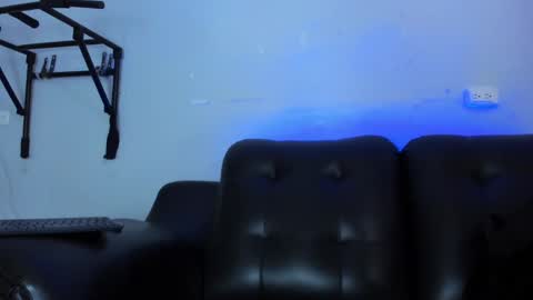 Snapshot of boysweet_boys chatting on February 2025 10:18:01 PM Paul and Max online show from February 2025 10:18:01 PM