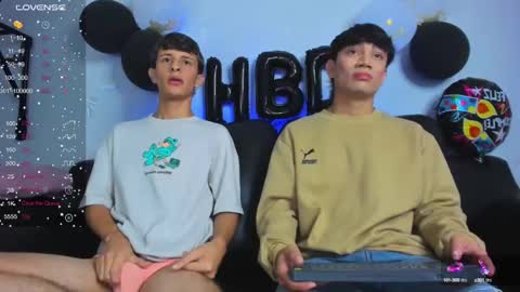 Snapshot of boysweet_boys chatting on February 2025 09:59:02 PM Paul and Max online show from February 2025 09:59:02 PM