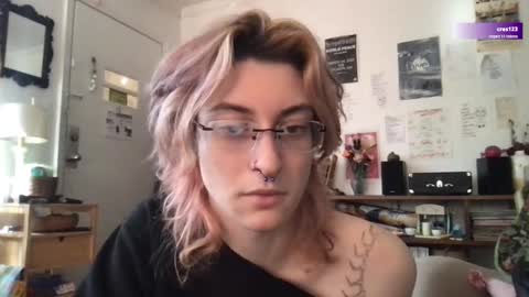 boywithbug online show from March 2025 03:40:02 PM