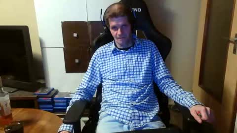 Snapshot of bponie1 chatting on December 2024 02:11:02 AM bponie1 online show from December 2024 02:11:02 AM