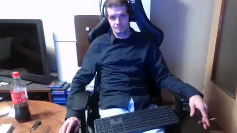 Snapshot of bponie1 chatting on December 2024 01:56:01 AM bponie1 online show from December 2024 01:56:01 AM