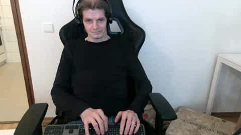 Snapshot of bponie1 chatting on March 2025 08:30:02 AM bponie1 online show from March 2025 08:30:02 AM