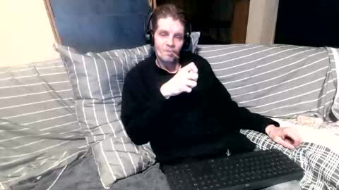 bponie1 online show from November 2025 12:14:02 AM