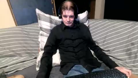 bponie1 online show from April 2026 11:36:01 PM