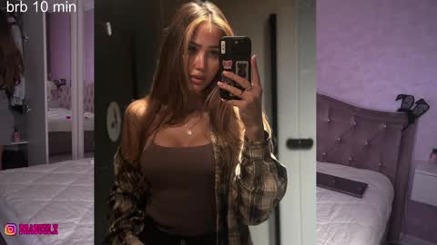 Snapshot of brabuss_ chatting on January 2025 04:15:01 AM Lana online show from January 2025 04:15:01 AM