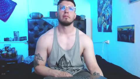 brad hot boy online show from November 2025 04:40:01 PM