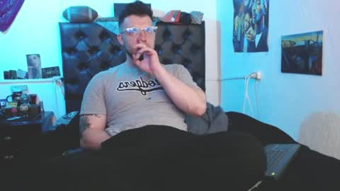 brad hot boy online show from June 2026 01:40:01 AM