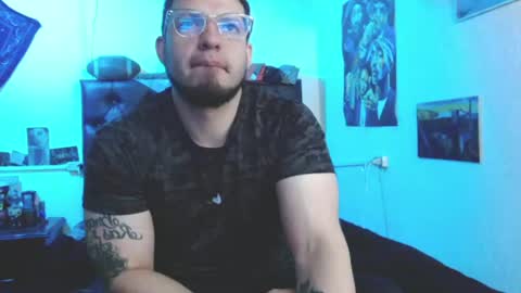 brad hot boy online show from June 2026 04:00:02 PM