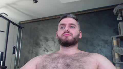 Snapshot of brad_pittfall chatting on January 2025 05:27:01 AM ask me online show from January 2025 05:27:01 AM