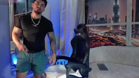 Snapshot of brad_summer chatting on June 2026 05:50:02 PM brad summer online show from June 2026 05:50:02 PM