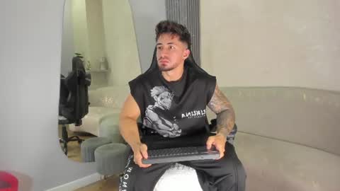 Snapshot of brad_summer chatting on July 2026 05:41:01 PM brad summer online show from July 2026 05:41:01 PM