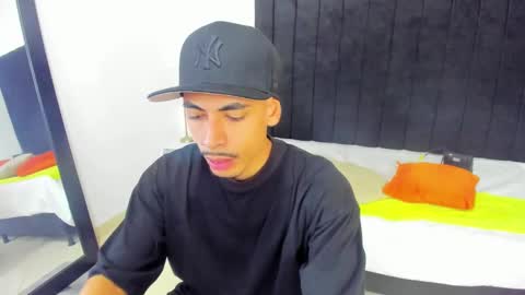 Snapshot of brad_usma chatting on February 2025 04:05:01 AM BRAD USMA online show from February 2025 04:05:01 AM