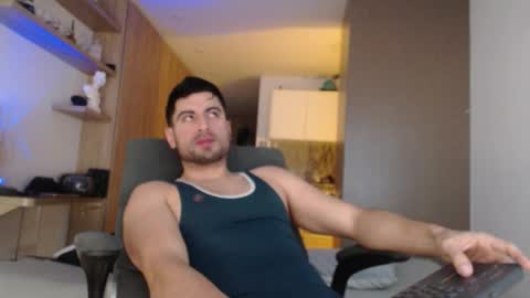 Snapshot of bradley_muscle chatting on October 2025 02:18:02 PM Bradley online show from October 2025 02:18:02 PM