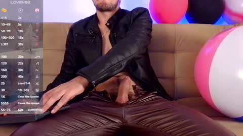 Bradley Colton Independ Model online show from December 2024 05:32:02 PM
