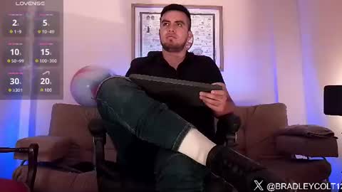 Bradley Colton Independ Model online show from June 2026 03:55:02 PM