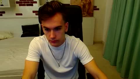 Snapshot of bradyflint chatting on October 2025 04:24:01 AM BradyFlint online show from October 2025 04:24:01 AM