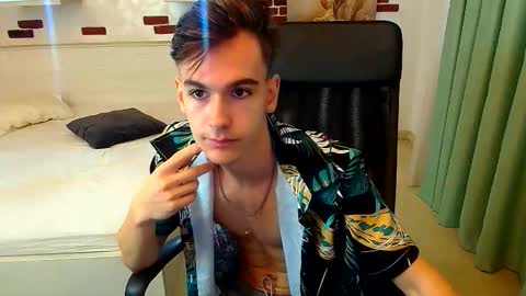 Snapshot of bradyflint chatting on October 2025 06:02:02 AM BradyFlint online show from October 2025 06:02:02 AM