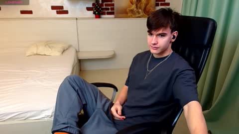 Snapshot of bradyflint chatting on February 2026 05:15:01 AM BradyFlint online show from February 2026 05:15:01 AM