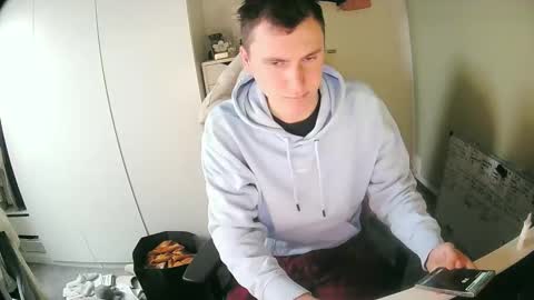 brandinator__cb online show from April 2026 07:44:01 AM